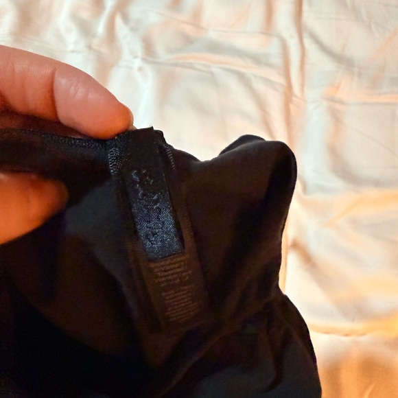 SKIMS NWOT Seamless Everyday Sculpt Bodysuit - Picture 6 of 7